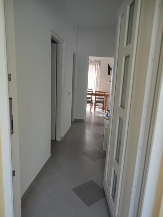 Solis Apartamento Tisno Quarto foto